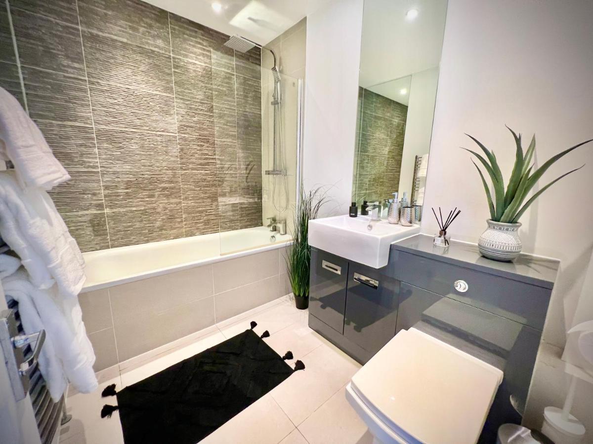 Stylish Garden Flat In Kensington Olympia * Londen